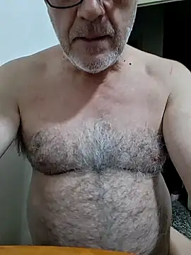 Snapshot of julenvcia chatting on April 16, 2026, 12:11 am julenvcia online show from April 16, 2026, 12:11 am