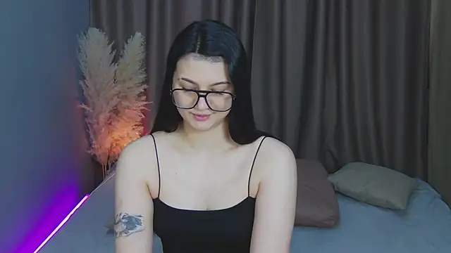JennyJordans online show from May 25, 2026, 1:27 am