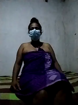 Snapshot of Mishel_Qween chatting on April 7, 2026, 5:59 pm Mishel Qween online show from April 7, 2026, 5:59 pm