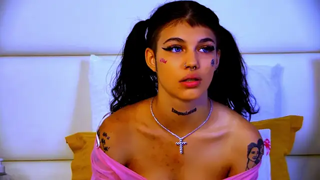 YasminnStorm online show from June 9, 2026, 4:57 am