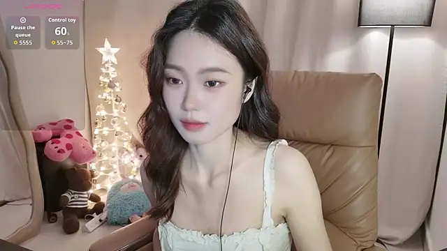 Elio-0403 online show from April 23, 2026, 11:49 am