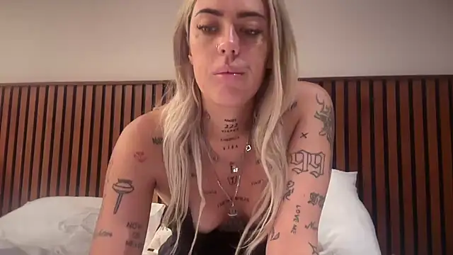 jesswilde xo online show from June 19, 2026, 8:42 am