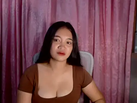 Snapshot of Pinay_Alice chatting on August 9, 2026, 5:02 am Pinay Alice online show from August 9, 2026, 5:02 am
