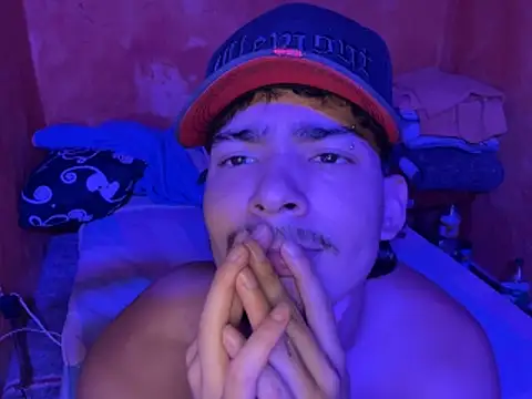 Snapshot of Cuteathleticboys chatting on April 5, 2026, 7:20 pm Cuteathleticboys online show from April 5, 2026, 7:20 pm