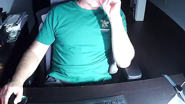 Shalun2000 online show from June 5, 2026, 3:33 am