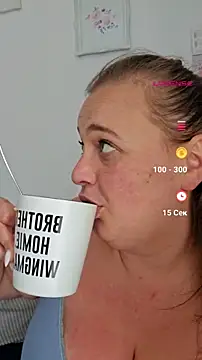 Snapshot of nika-W chatting on July 7, 2026, 9:46 am nika-W online show from July 7, 2026, 9:46 am