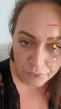 Snapshot of nika-W chatting on July 20, 2026, 4:42 pm nika-W online show from July 20, 2026, 4:42 pm