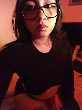 Abby deluna  online show from April 21, 2026, 2:51 am