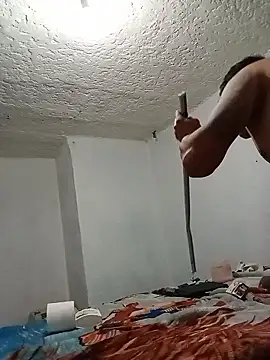 Snapshot of eroos_twink chatting on January 13, 2026, 7:29 pm eroos twink online show from January 13, 2026, 7:29 pm