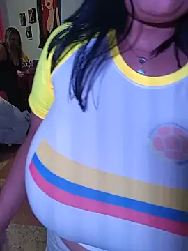 SerenaDupont  online show from June 17, 2026, 11:25 pm