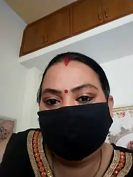 Kajal-Sharma00 online show from April 18, 2026, 8:16 am