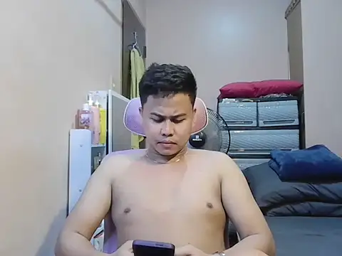 tipsy butter online show from April 29, 2026, 4:44 pm