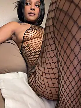 Snapshot of AreeAmor chatting on April 14, 2026, 10:20 am AreeAmor online show from April 14, 2026, 10:20 am