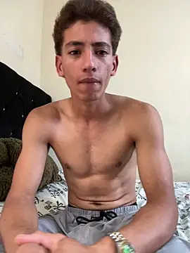 Snapshot of Gaby1823 chatting on April 13, 2026, 5:39 pm Gaby1823 online show from April 13, 2026, 5:39 pm