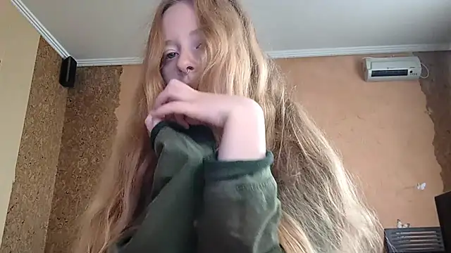 KateVibe 01 online show from June 14, 2026, 12:07 am