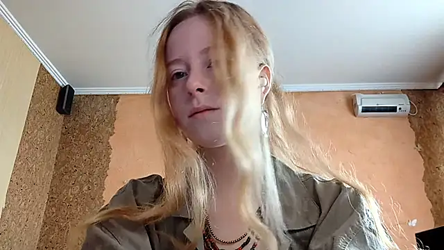 KateVibe 01 online show from June 4, 2026, 10:03 pm