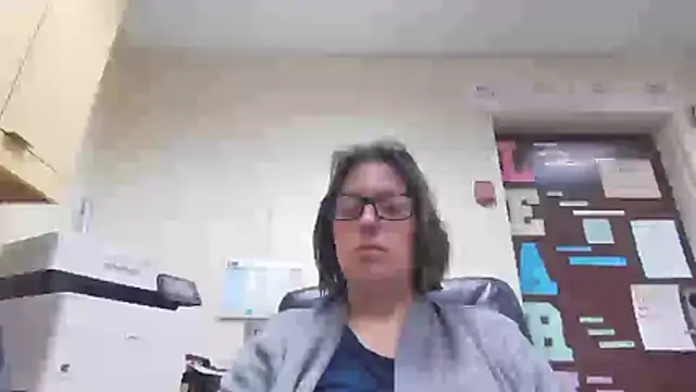 Rubygirl6 online show from May 27, 2026, 7:38 am