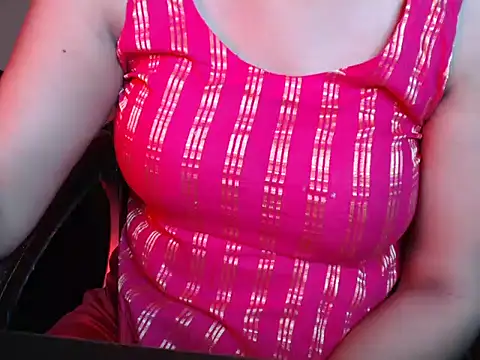 Kiarax1 online show from May 22, 2026, 6:00 am