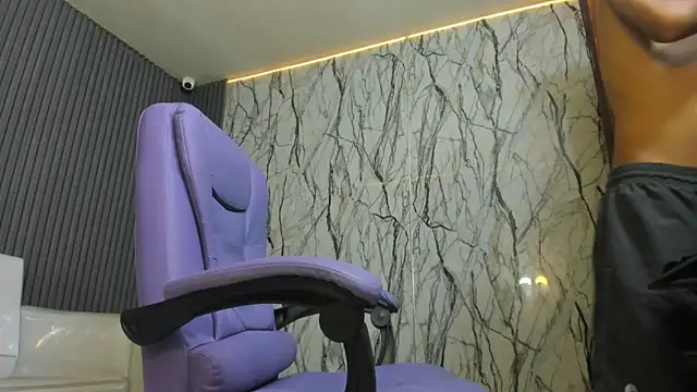 Snapshot of velvetcouple_x chatting on June 22, 2026, 1:19 pm velvetcouple x online show from June 22, 2026, 1:19 pm