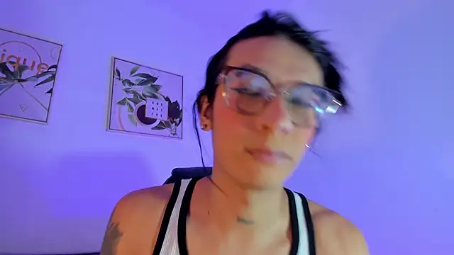 Maddie Ray online show from June 3, 2026, 11:33 am