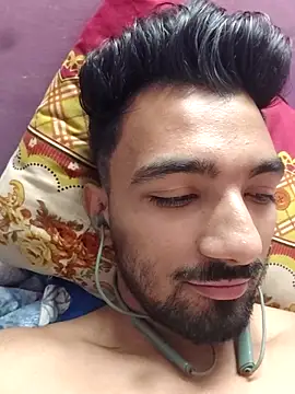 ItsPlayboy031 online show from May 10, 2026, 4:16 am