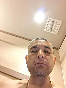 Snapshot of KingRichard3328 chatting on May 6, 2026, 1:20 am KingRichard3328 online show from May 6, 2026, 1:20 am