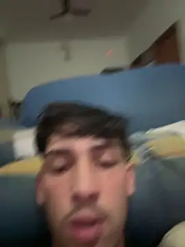 Snapshot of Dilofauro chatting on April 6, 2026, 2:40 am Dilofauro online show from April 6, 2026, 2:40 am