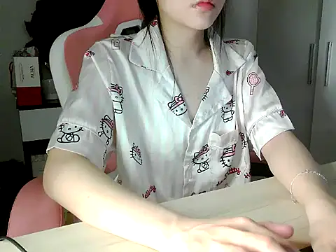 lucienguyen online show from May 27, 2026, 6:59 pm