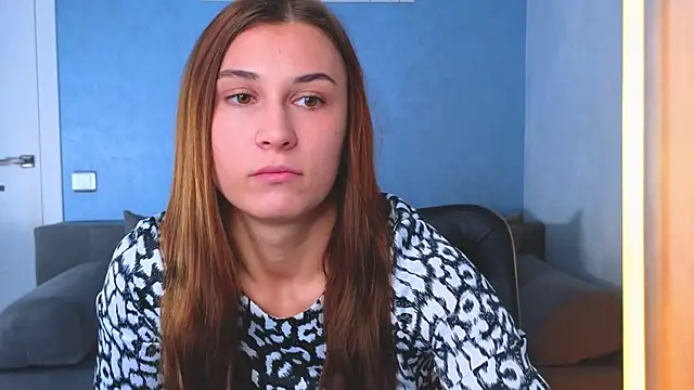 KatrinHapp online show from April 10, 2026, 6:42 am