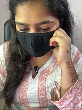 sarasofiaa  online show from June 1, 2026, 3:55 pm