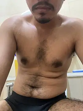 Snapshot of sunnyroy26 chatting on April 7, 2026, 7:43 am sunnyroy26 online show from April 7, 2026, 7:43 am