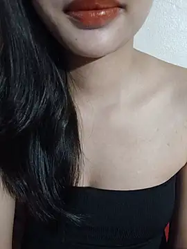 Luckyy29 online show from June 26, 2026, 3:29 pm
