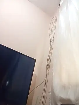 Snapshot of paollhs chatting on April 6, 2026, 7:37 pm paollhs online show from April 6, 2026, 7:37 pm