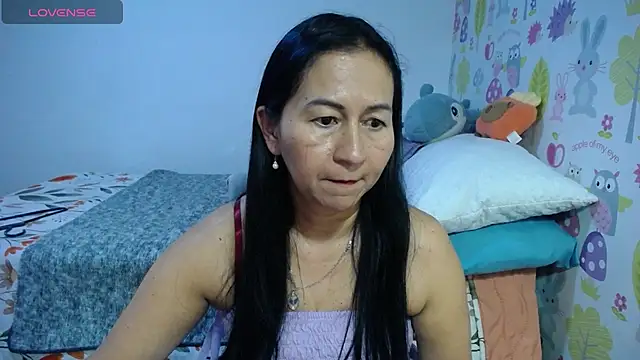 Tyna b online show from July 28, 2026, 10:09 pm