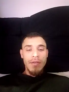 erik9508 online show from April 8, 2026, 2:24 am