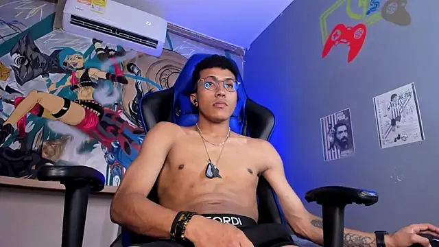 Snapshot of Kall_Ell_ chatting on April 9, 2026, 4:24 pm Kall Ell online show from April 9, 2026, 4:24 pm