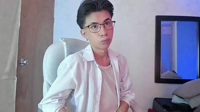 youn rider online show from June 4, 2026, 8:02 pm