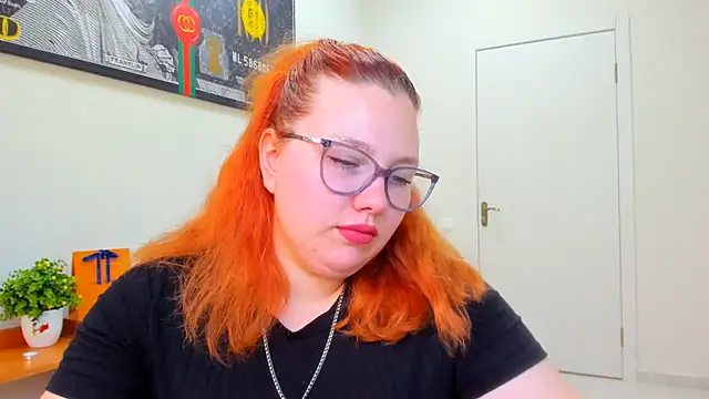 Snapshot of Aillia-Rous chatting on July 20, 2026, 7:38 am Aillia-Rous online show from July 20, 2026, 7:38 am