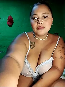 Nikita Glam online show from July 2, 2026, 3:18 am
