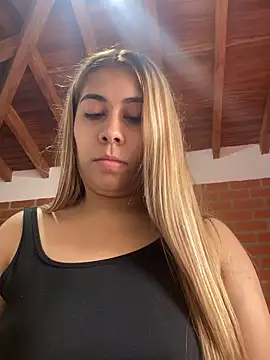  BellaSmith  online show from June 9, 2026, 3:02 pm
