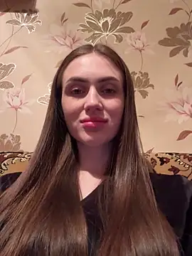 AlinaLove3213 online show from April 19, 2026, 6:32 pm