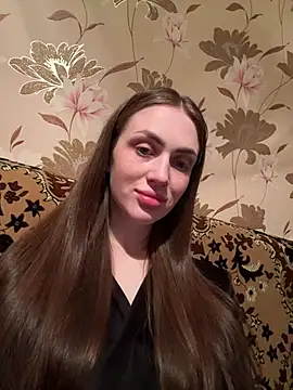 AlinaLove3213 online show from April 21, 2026, 6:58 pm