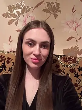 AlinaLove3213 online show from April 18, 2026, 7:29 pm