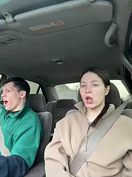 Snapshot of _viega_ chatting on April 8, 2026, 3:19 am viega online show from April 8, 2026, 3:19 am