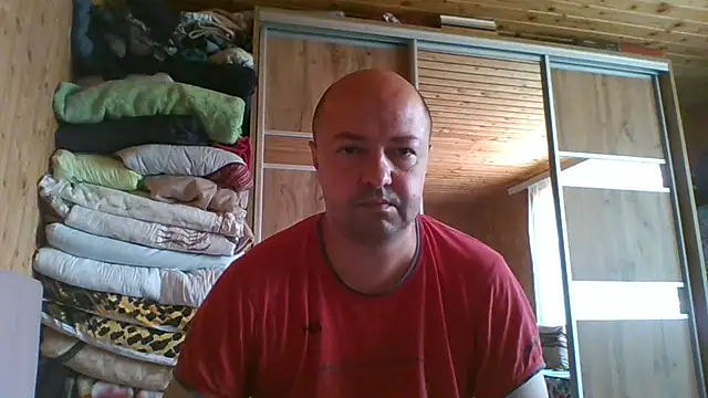 Snapshot of Luceriusbigass chatting on August 6, 2026, 9:26 am Luceriusbigass online show from August 6, 2026, 9:26 am