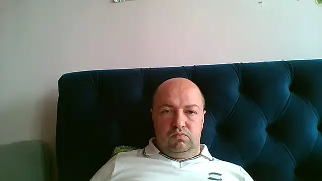 Snapshot of Luceriusbigass chatting on May 16, 2026, 6:45 am Luceriusbigass online show from May 16, 2026, 6:45 am