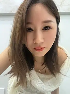 qin205205 online show from June 29, 2026, 1:56 am