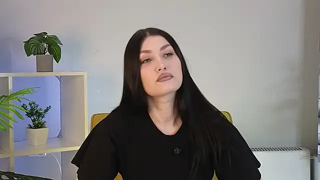 Snapshot of CheyenneGerla chatting on April 8, 2026, 8:05 am CheyenneGerla online show from April 8, 2026, 8:05 am