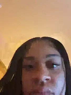 urfavdominatrixx online show from April 8, 2026, 1:07 am