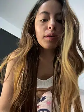 Snapshot of Ambar_Zaf chatting on July 22, 2026, 2:13 am Ambar Zaf online show from July 22, 2026, 2:13 am